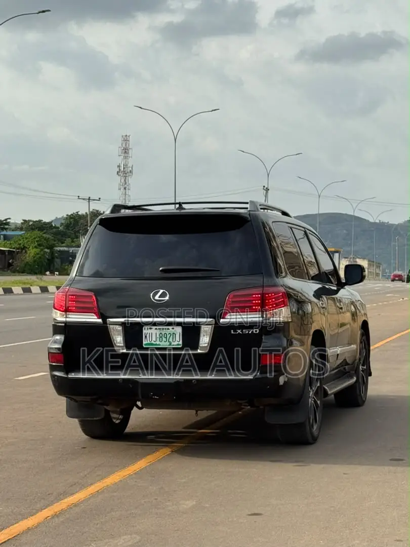 Lexus LX 570 AWD 2014 Black