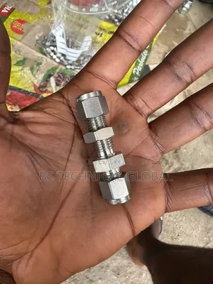 Bulk Head 1/4" Od