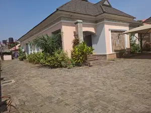 4bdrm Bungalow in Prince And Princess, Kaura for sale
