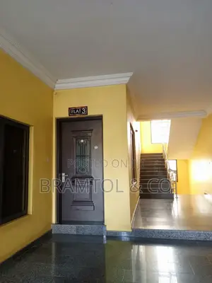3bdrm Block of Flats in Wuye for rent