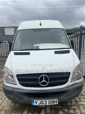 Mercedes-Benz Sprinter 2010 White