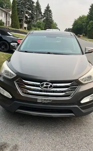 Hyundai Santa Fe 2013 Brown