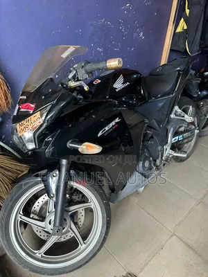 Yamaha 2018 Black