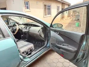 Nissan Primera 2.0 Break 2002 Green
