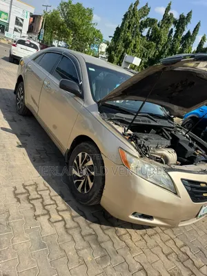 Toyota Camry 2008 Gold