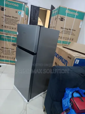 124l of Pure Freshness: Hisense Double Door Refrigerator 172dr