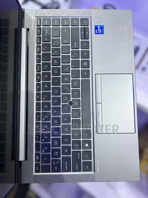 Laptop HP ZBook Firefly G8 16GB Intel Core i7 SSD 256GB
