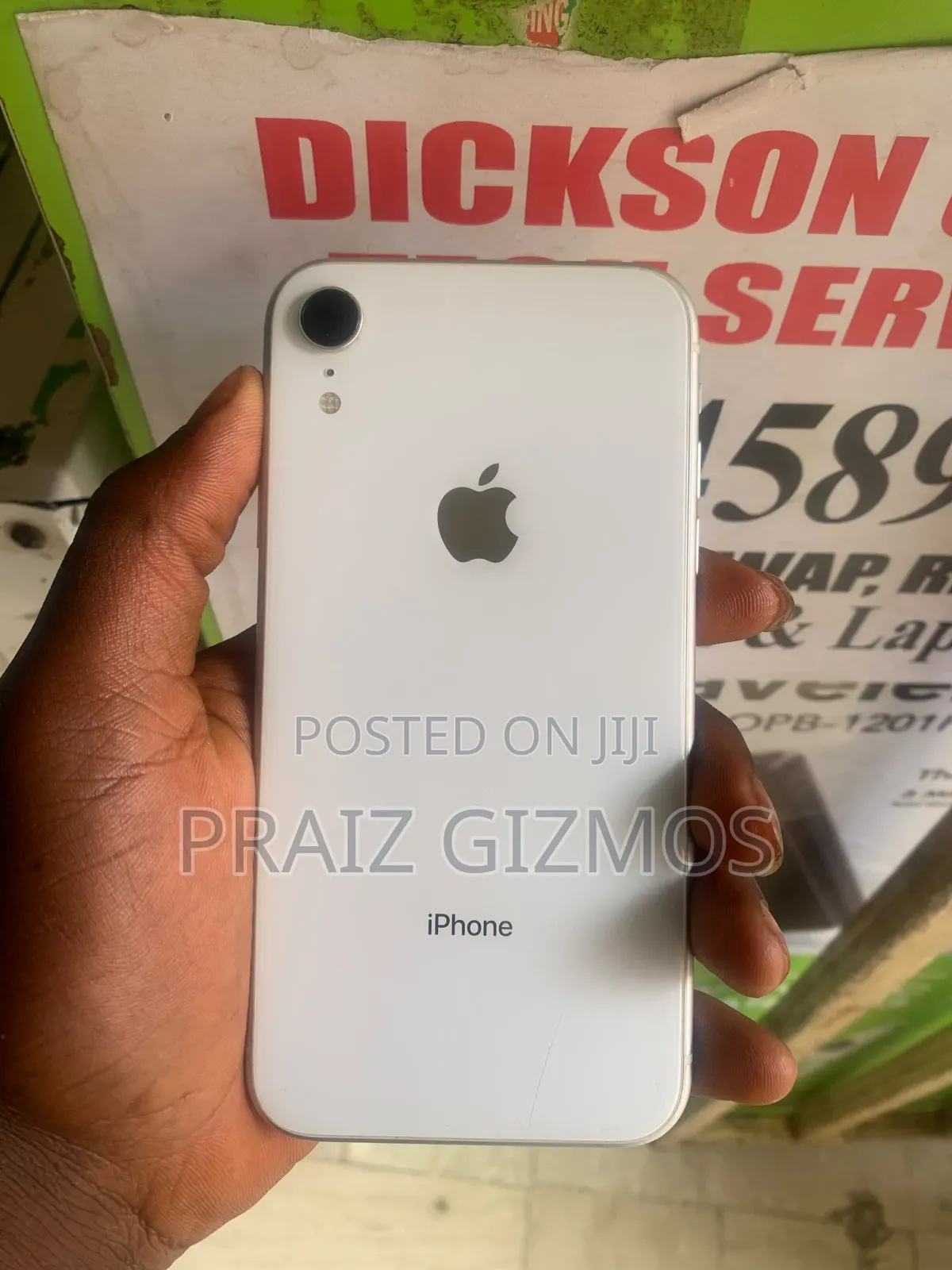Apple iPhone XR 64 GB White