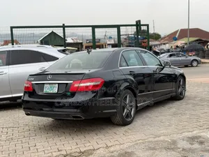Mercedes-Benz E350 2011 Black