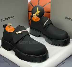 Balenciaga Quality Luxury Men Derby Shoe
