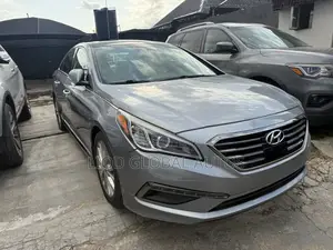 Hyundai Sonata Limited 4dr Sedan (2.4L 4cyl 6A) 2015 Gray