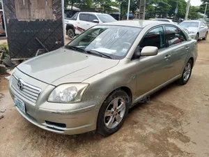 Toyota Avensis 2.0 Advanced 2010 Silver
