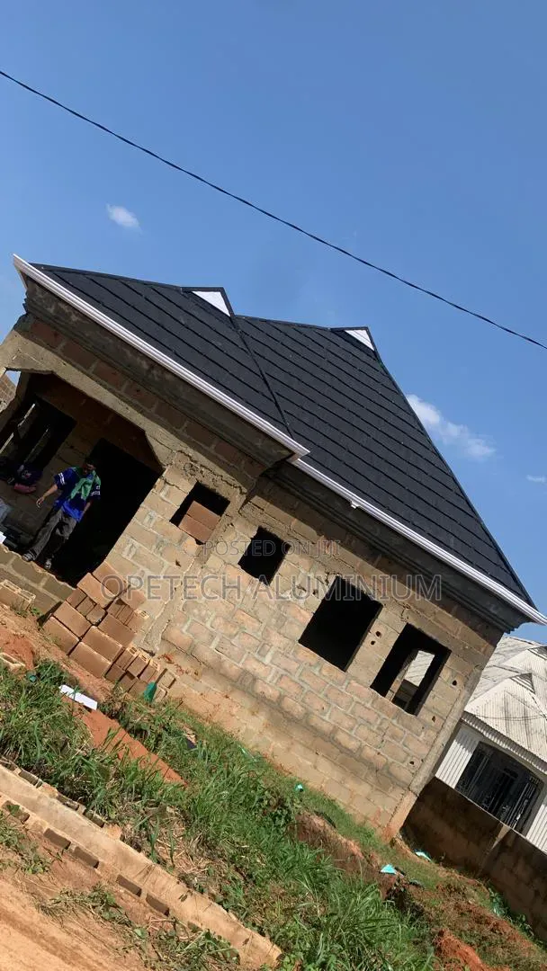 Shingles Design and Bond