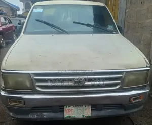 Toyota T100 1995 White