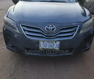 Toyota Camry 2008 Gray