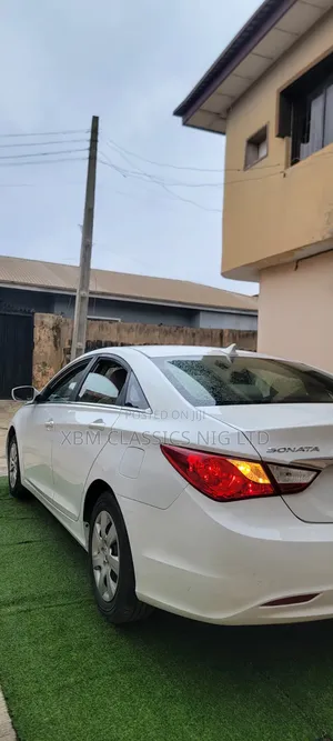 Hyundai Sonata 2011 White