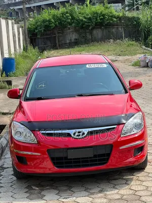 Hyundai Elantra Touring SE 2010 Red