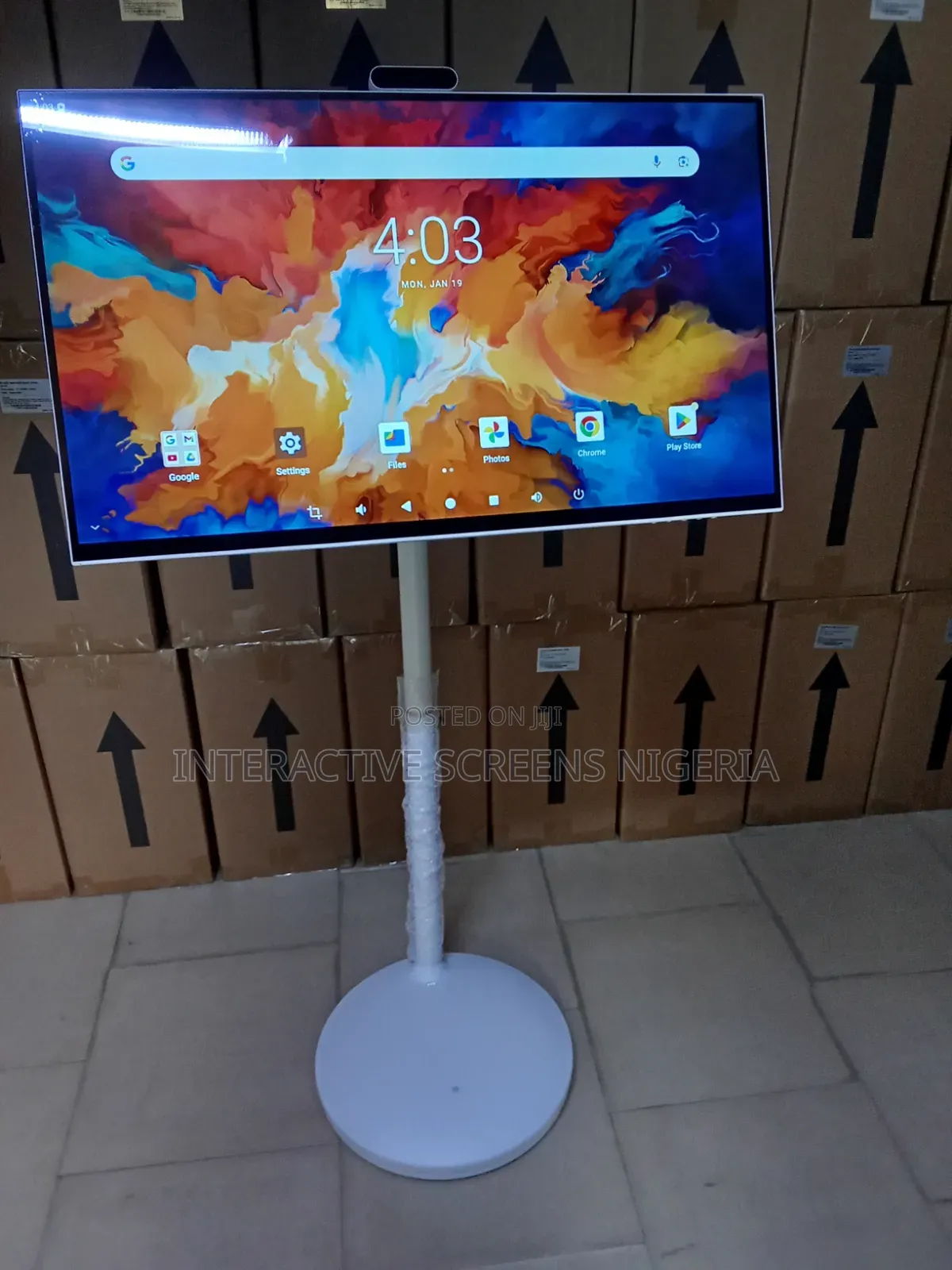 32 Inches Rotating Touchscreen