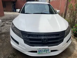 Honda Crosstour 2010 White