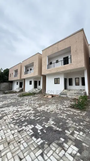4bdrm House in Kaura for sale