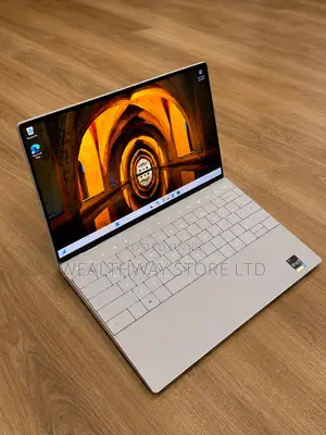New Laptop Dell XPS 13 16GB Intel Core i7 SSD 512GB