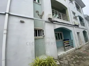 3bdrm Block of Flats in Estate/Ado Road for rent