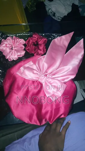 Premium Reversible Double Layered Satin Bonnet With Matching Scrunchie