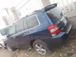 Toyota Highlander 2005 Blue