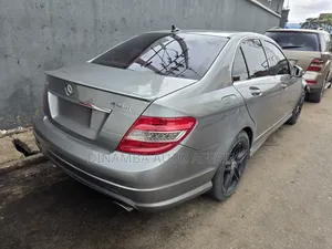 Mercedes-Benz C300 2009 Gray