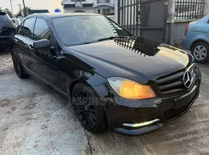 Mercedes-Benz C300 2013 Black