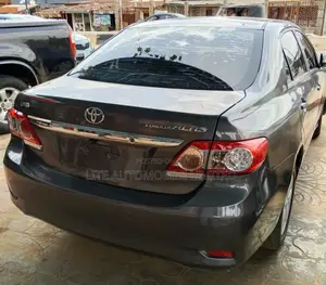 Toyota Corolla 2012 Gray