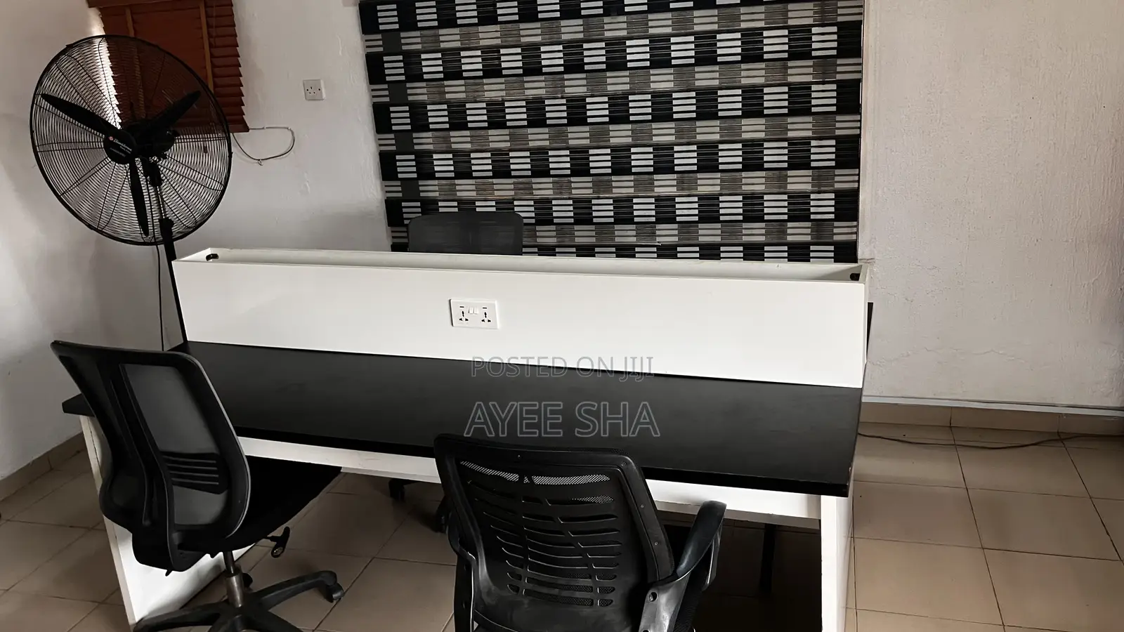 4 Man Workstation With Electric