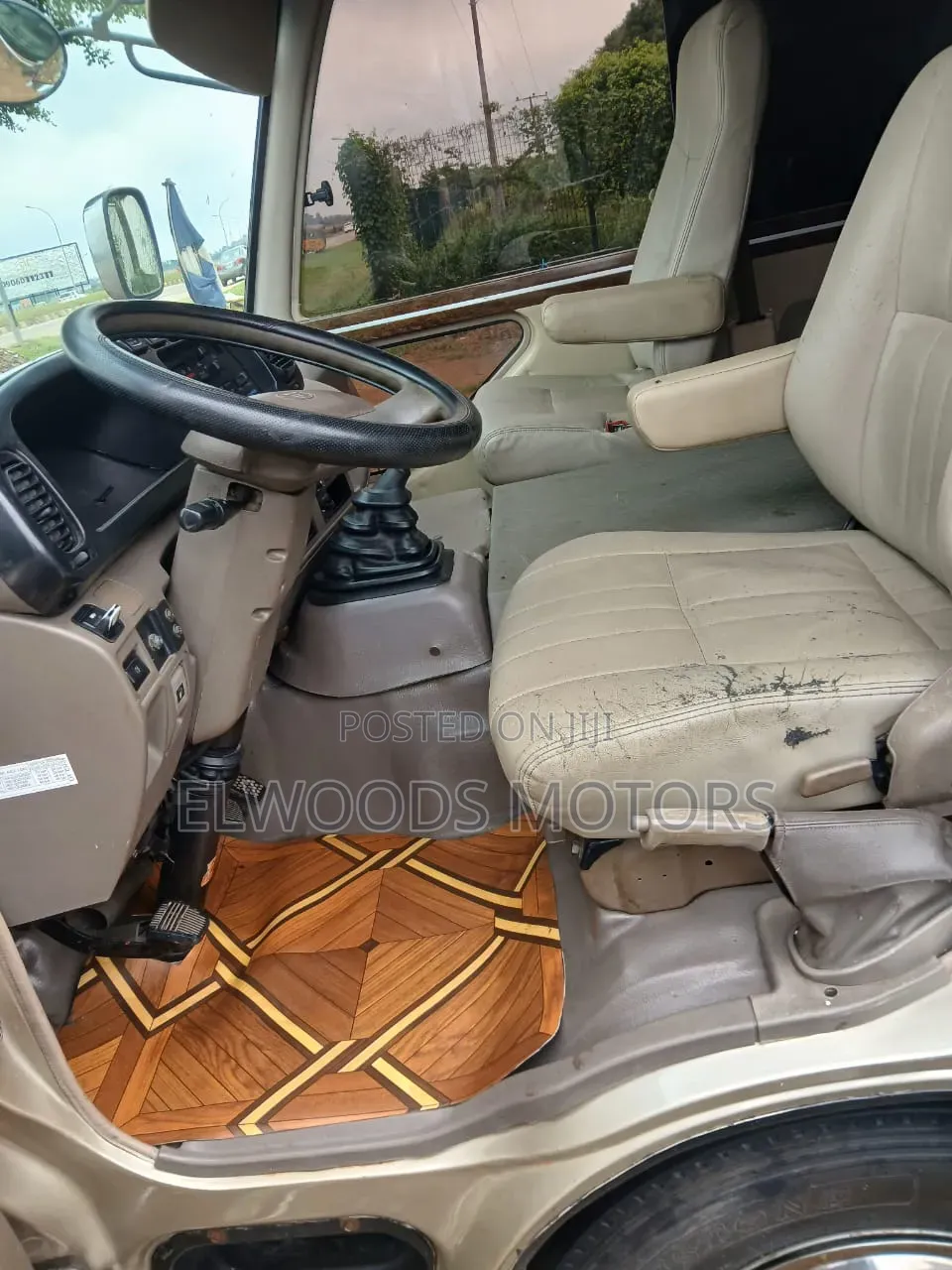 Toyota Coaster 2010 Gold
