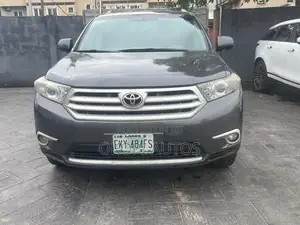 Toyota Highlander 2011 Gray