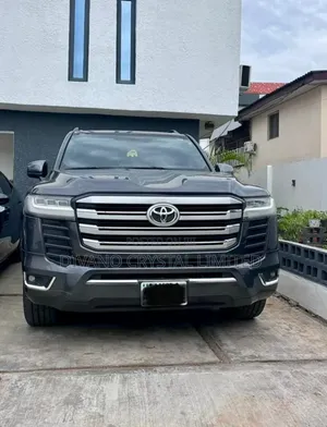 New Toyota Land Cruiser 2023 Gray