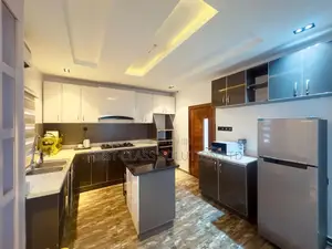 Luxury 3-Bedroom Shortlet Apartment