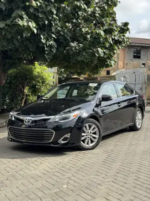 Toyota Avalon XLE 4dr Sedan (3.5L 6cyl 6A) 2014 Black