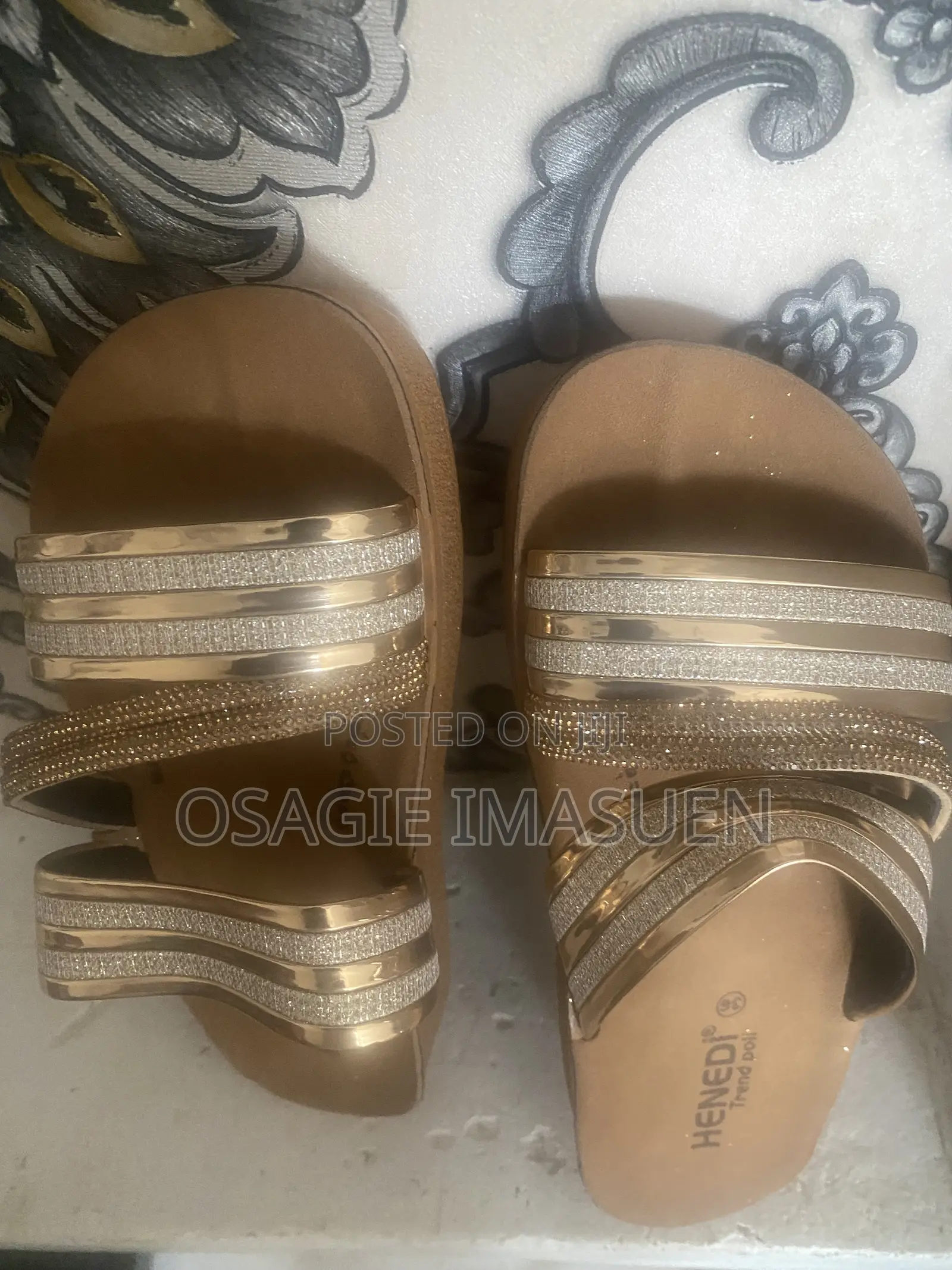 Ladies Fashion Slippers
