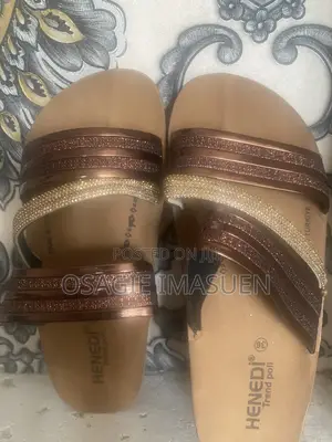 Ladies Fashion Slippers