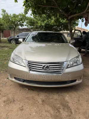 Lexus ES 350 2010 Gold