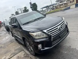 Lexus LX 570 AWD 2013 Black