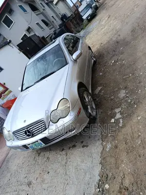 Mercedes-Benz C240 2004 Silver
