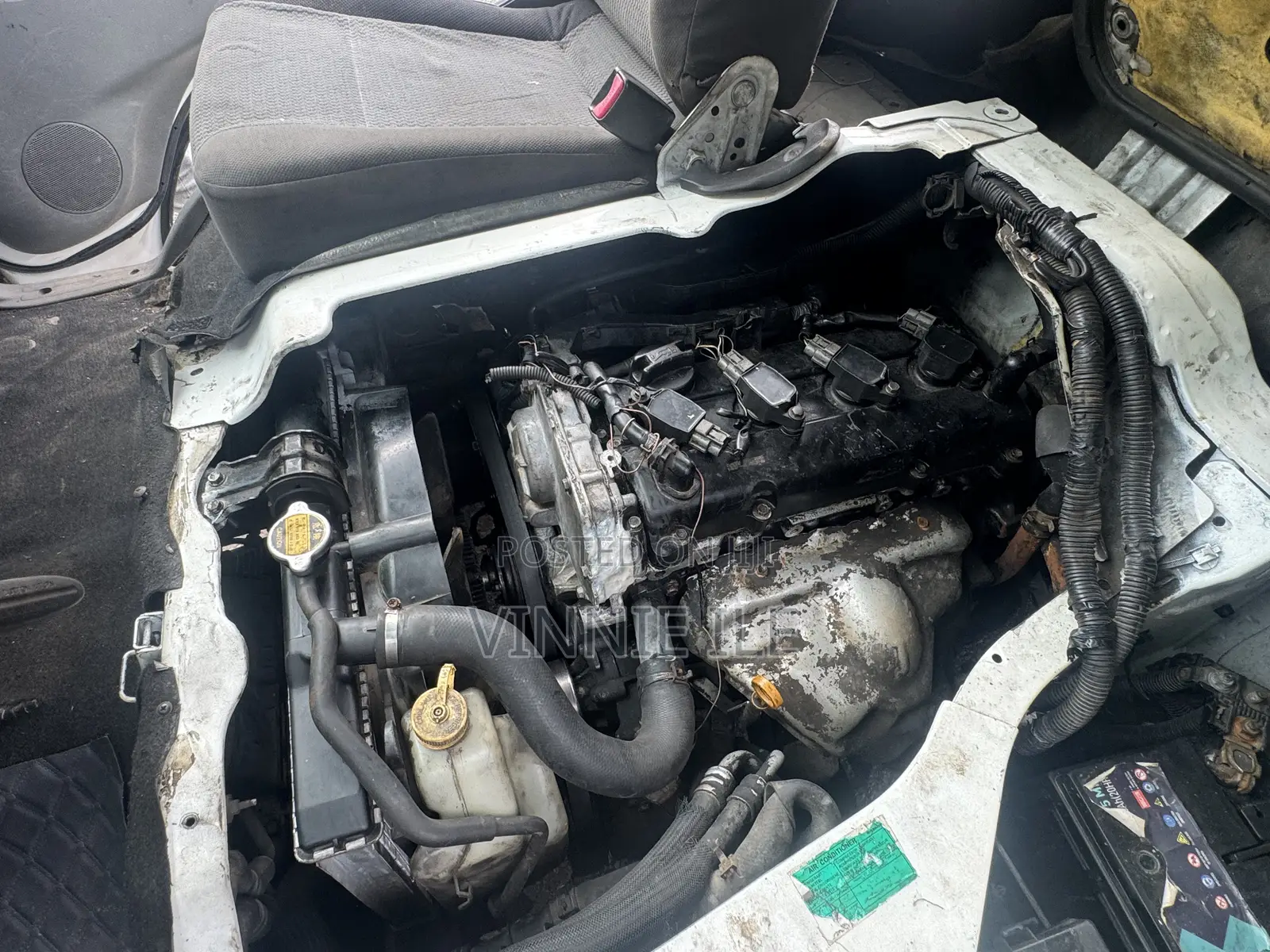 Nissan Caravan (Urvan) 2021 White