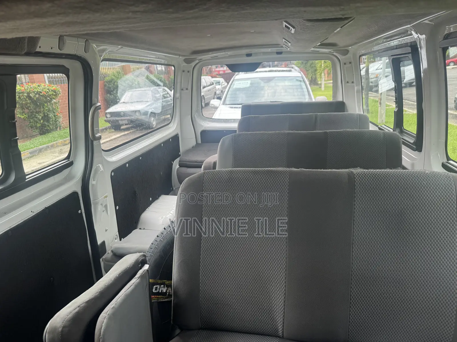Nissan Caravan (Urvan) 2021 White