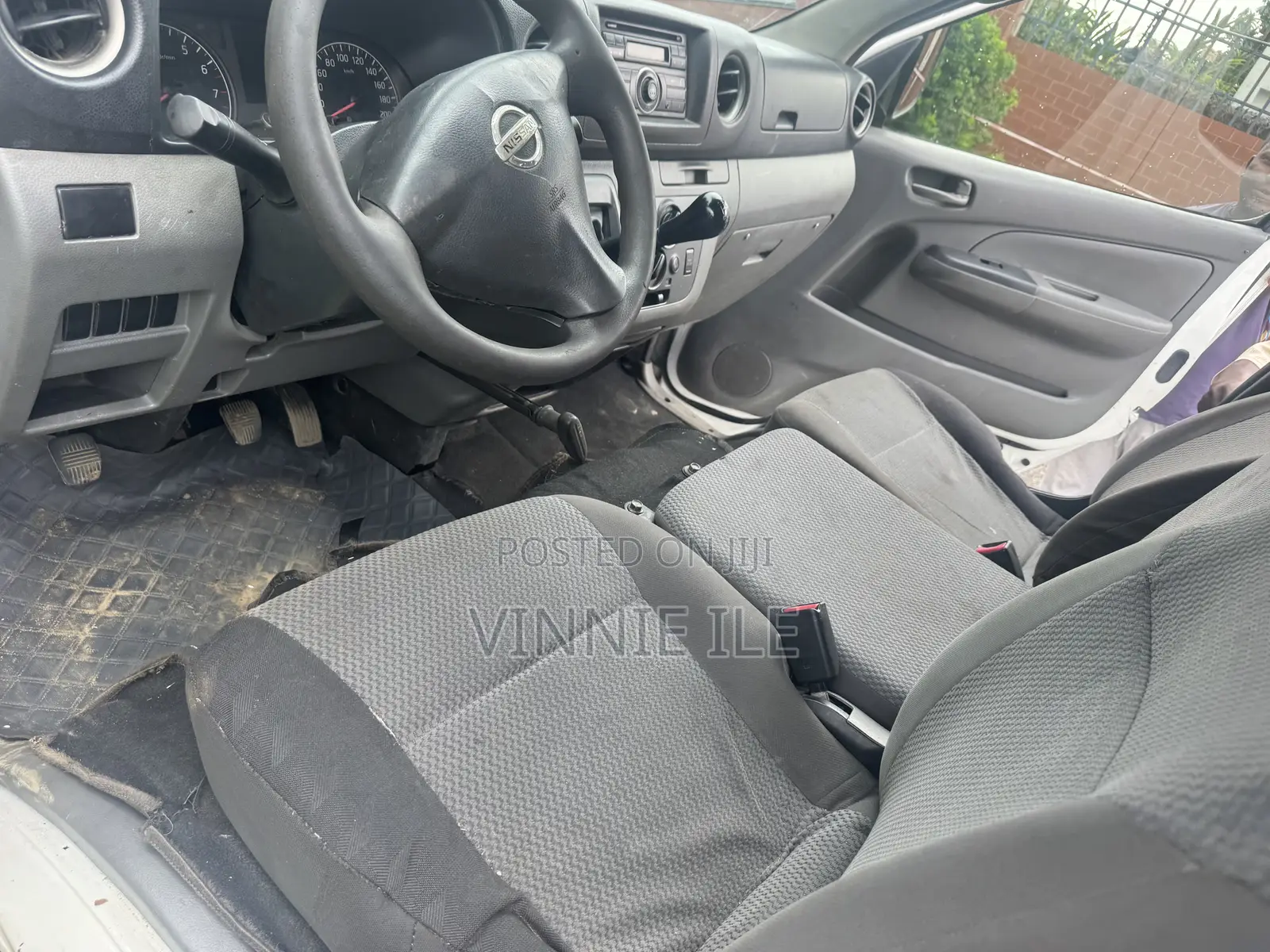 Nissan Caravan (Urvan) 2021 White