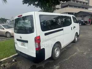 Nissan Caravan (Urvan) 2021 White