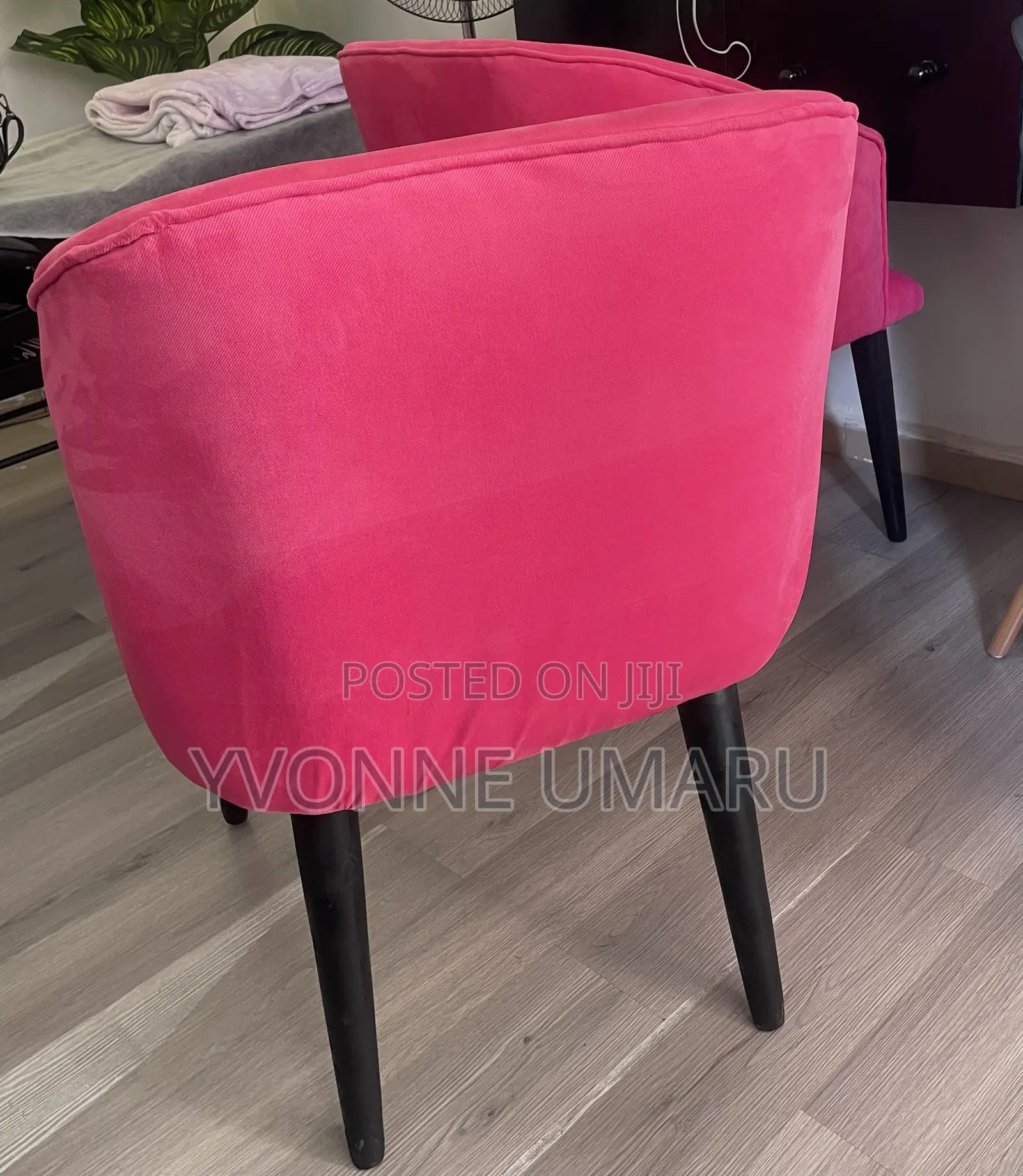 Single Chair