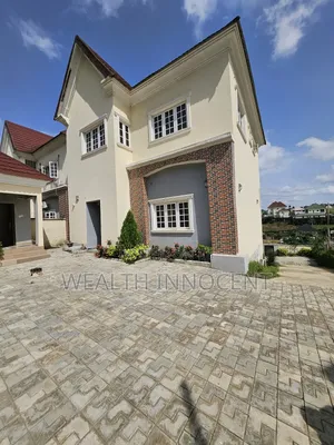 4bdrm Duplex in Guzape District for rent
