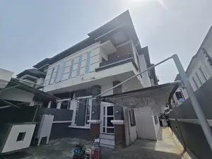 4bdrm Duplex in Chevy View Estate, Chevron for rent