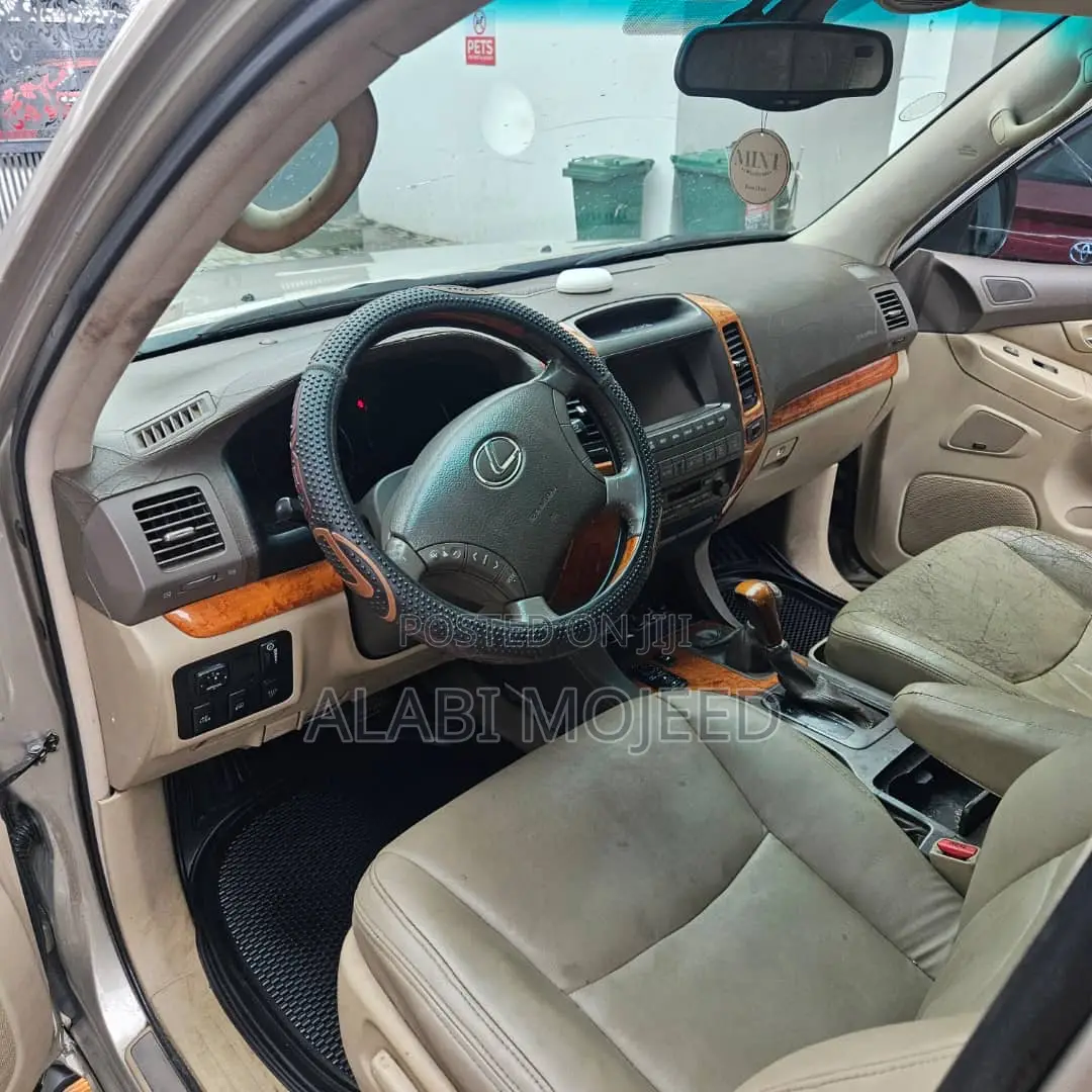 Lexus GX 470 2007 Gold